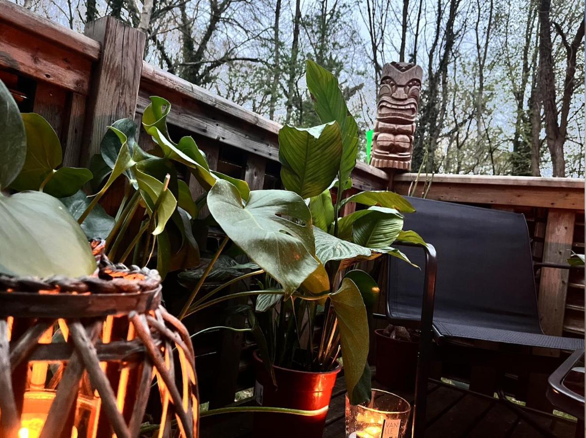 Tiki House Mobil Home Saint-Cheron Bagian luar foto